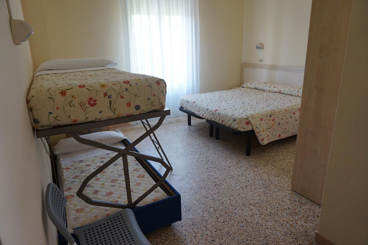 Hotel Ines Cesenatico Exterior photo